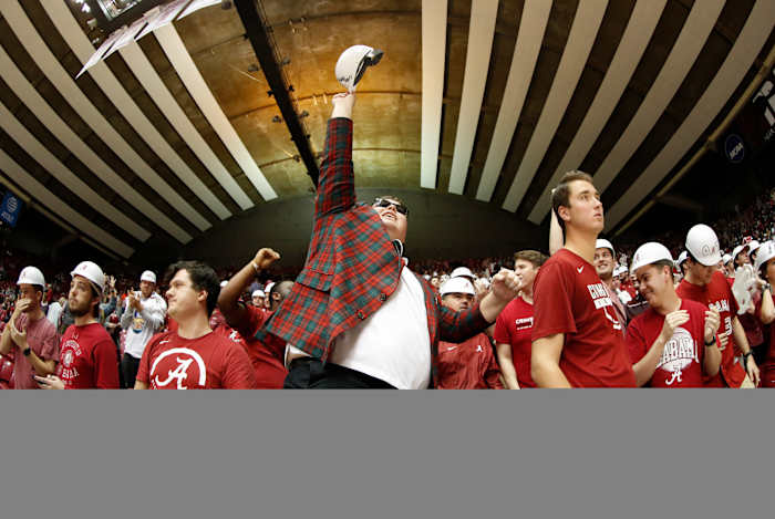 011520_MBB_Fans_Auburn_8175